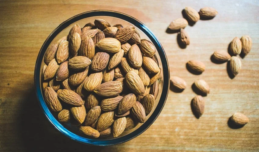 A bowl filled with almonds, a nutritious choice for diabetes management.